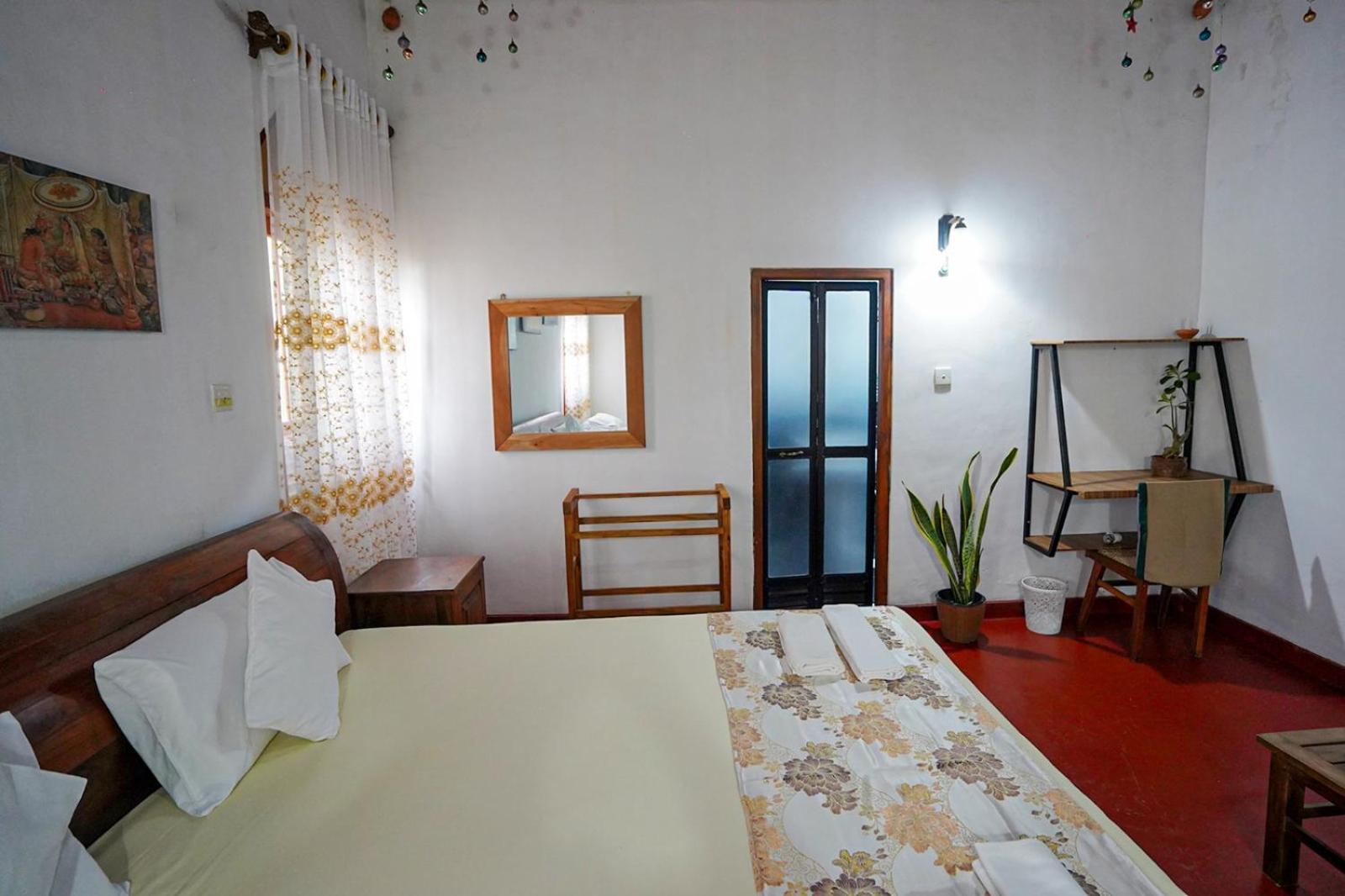 4Ty Two Homestay Гале Екстериор снимка