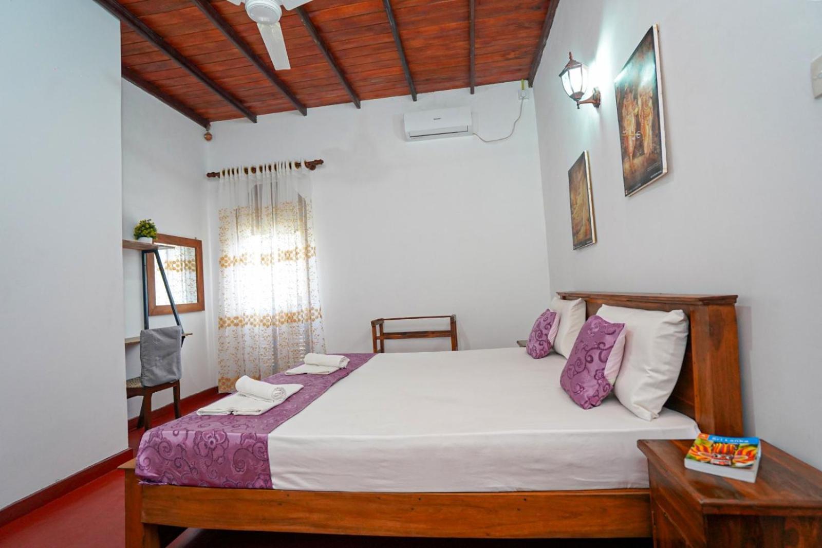 4Ty Two Homestay Гале Екстериор снимка