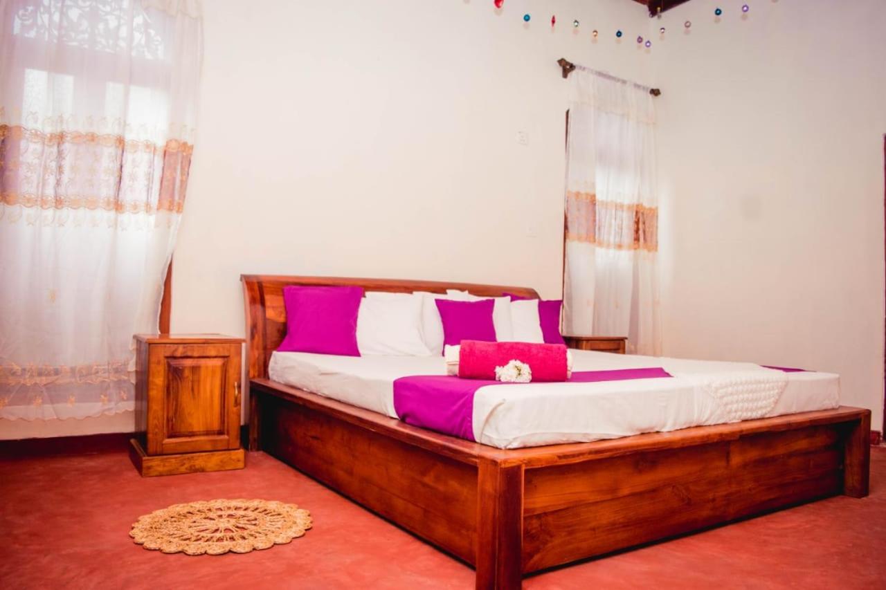 4Ty Two Homestay Гале Екстериор снимка