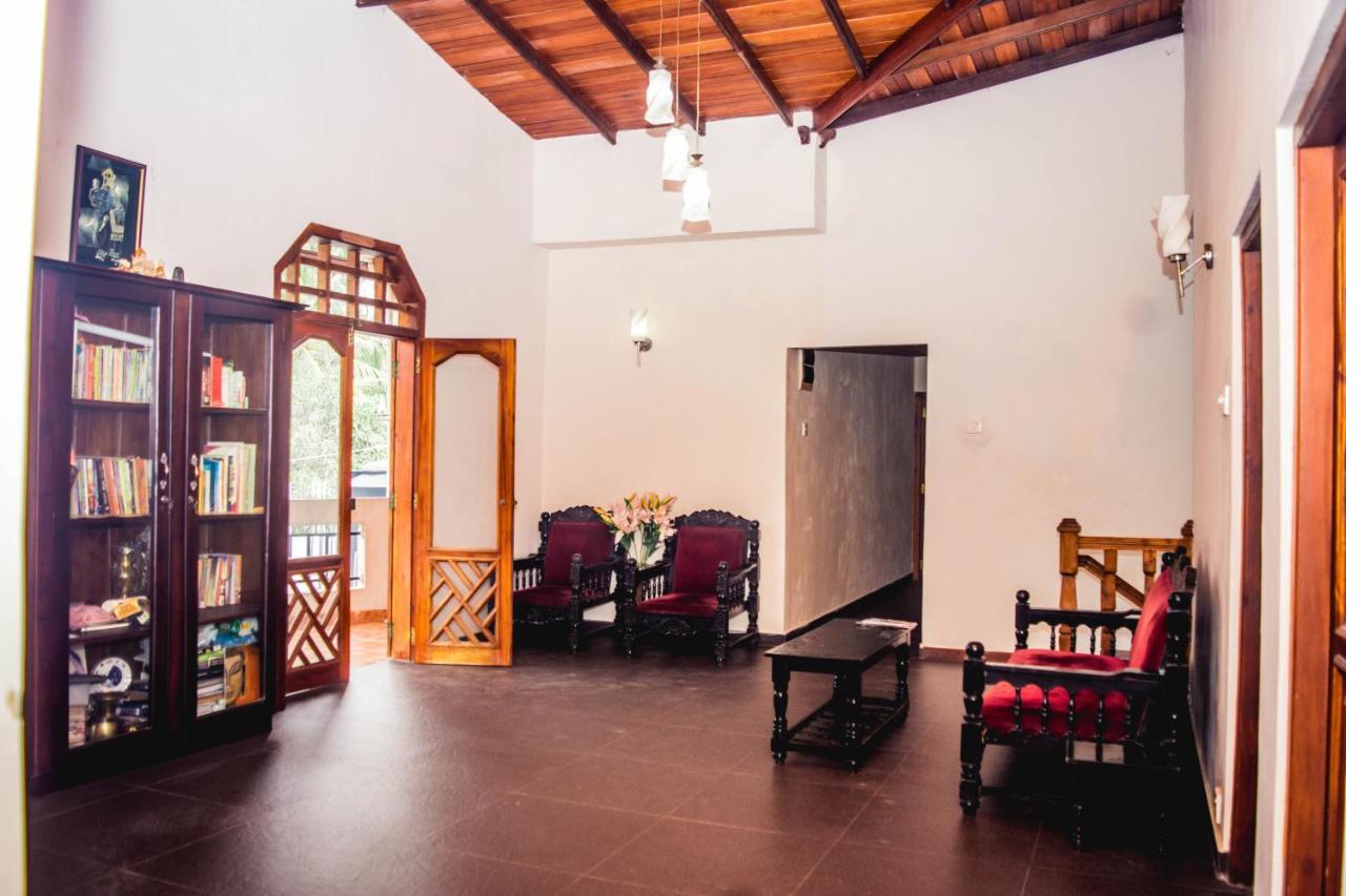 4Ty Two Homestay Гале Екстериор снимка
