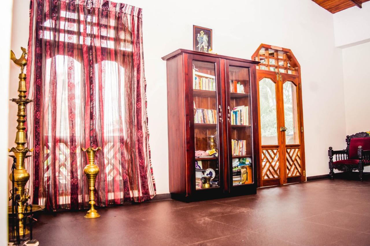 4Ty Two Homestay Гале Екстериор снимка